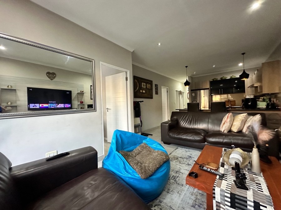 3 Bedroom Property for Sale in Table View Western Cape